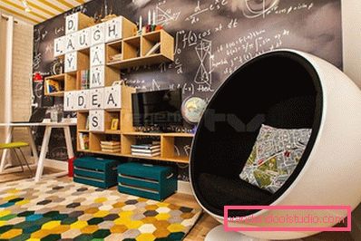 O cameră interesantă pentru copii de design pentru un băiat de vârste diferite