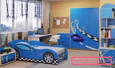Un design interesant al unei camere pentru copii pentru un băiat de vârste diferite.